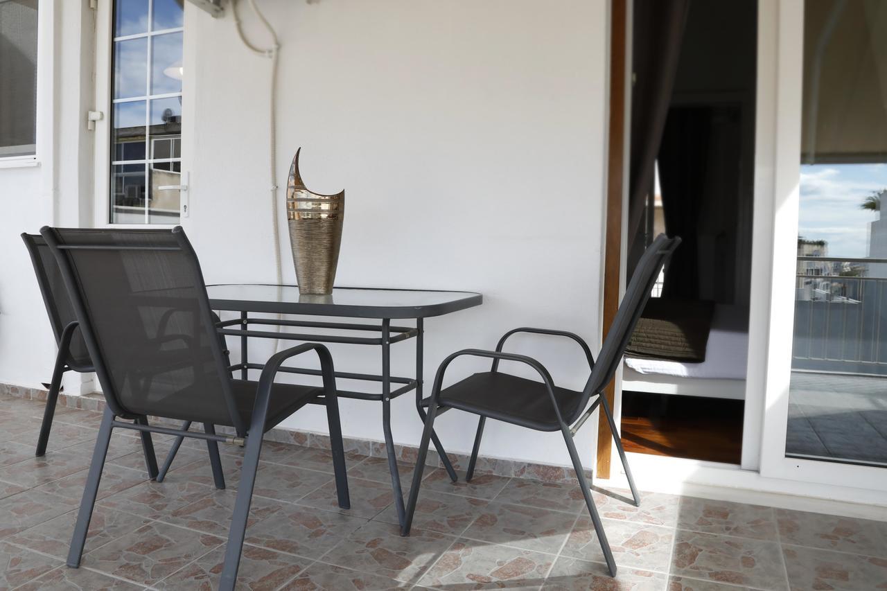 Apartamento Gazi Penthouse Atenas Exterior foto