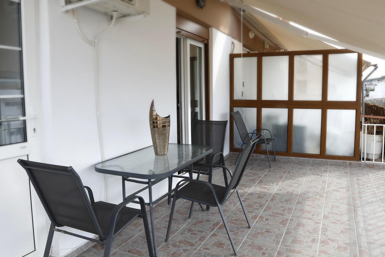 Apartamento Gazi Penthouse Atenas Exterior foto