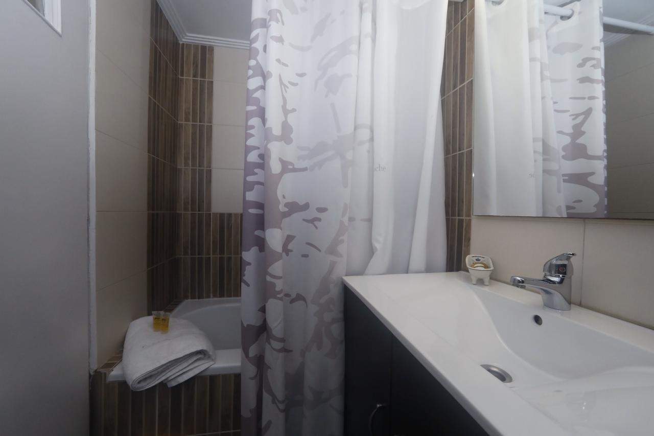 Apartamento Gazi Penthouse Atenas Exterior foto
